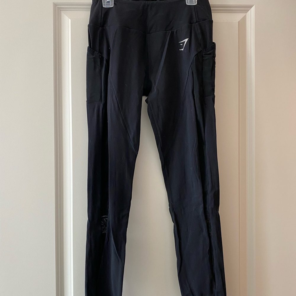 Black Gymshark leggings